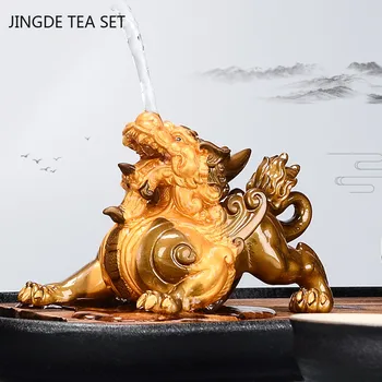  Creative Color-changing Tea Pet Lucky Pixiu Tea Table Decoration Chinese Tea Set Resin Ornaments Персонализирани консумативи за чай