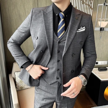  Най-новият небрежен кариран мъжки костюм 2023 Slim Fit Double Breasted 3 броя Официален бизнес мъжки комплект костюм Homme (Blazer + Vest + Pants)